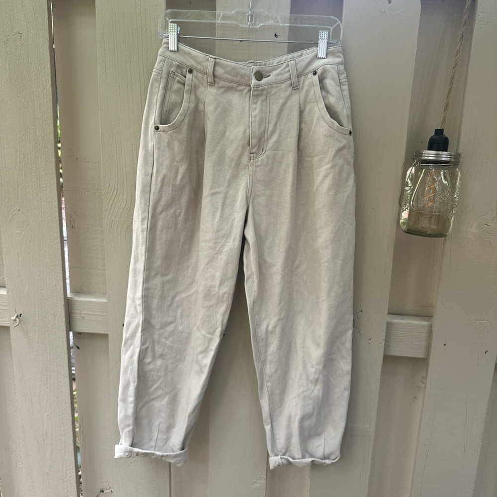 Beige/tan mom jeans/trousers | high waisted